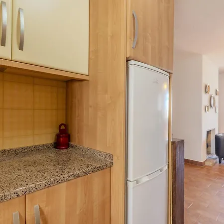 #417 Sunny 2br Retreat Open Views Pateo Vakantiehuis *